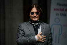 Cineastas españolas denuncian premio a Johnny Depp