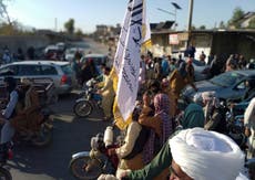 Funcionarios: talibanes toman 3 capitales de provincia más