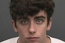 Cameron Herrin: Madre denuncia “obsesión malsana” con su hijo que mató a una mujer y a su bebé