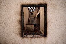 Fuerza multinacional combate incendios en Grecia