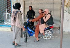 Talibanes capturan cuartel de policía en sur de Afganistán