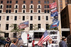 Casi un tercio de los votantes de Trump no se vacunarán, según encuesta