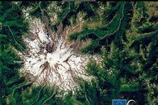 Nieve casi desaparece del Monte Rainier de Washington, mientras 34 estados se preparan para otra ola de calor
