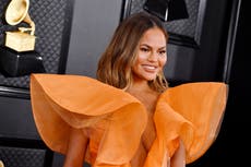 Chrissy Teigen dedica su nuevo libro de cocina a su difunto hijo Jack