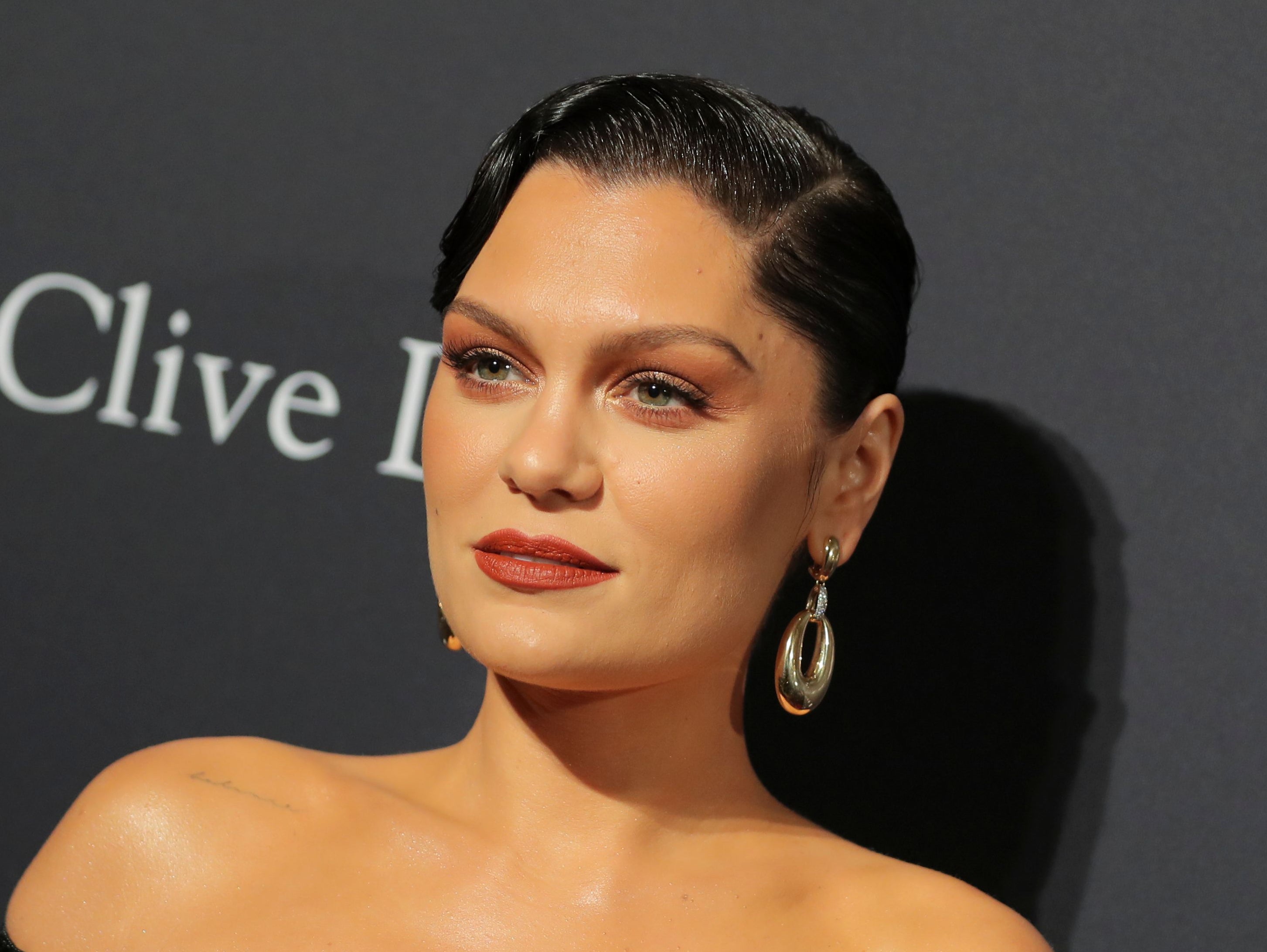 Jessie J comparte actualización sobre su salud y revela que ‘no puede pasar un día sin dolor’