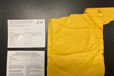 Agentes fronterizos incautaron miles de tarjetas de vacunación de los CDC falsificadas de China, se dirigían a Nueva Orleans