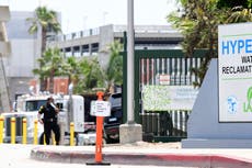 Advertencias de bacterias permanece en playas de Los Ángeles después del derrame de aguas residuales en sus costas