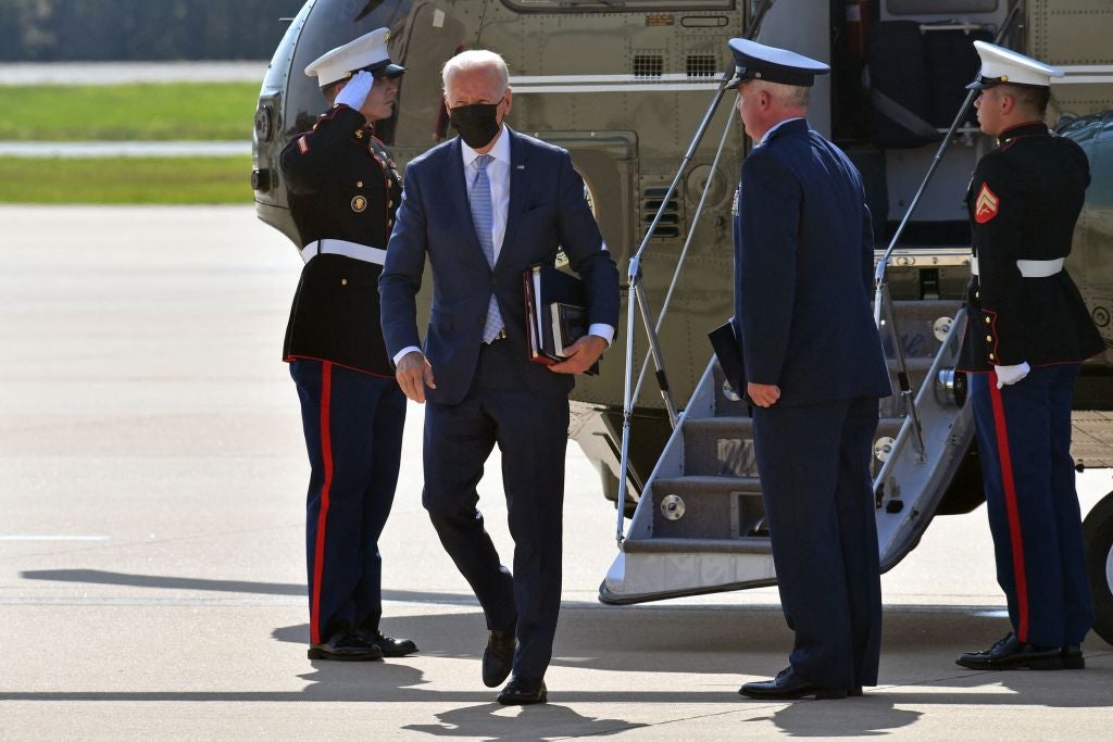 Biden autoriza a 5 mil soldados para una “retirada ordenada y segura” de Afganistán