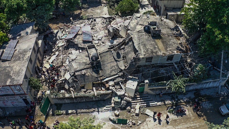 Haití sufrió un terremoto devastador y la llegada de una tormenta tropical en cuestión de días
