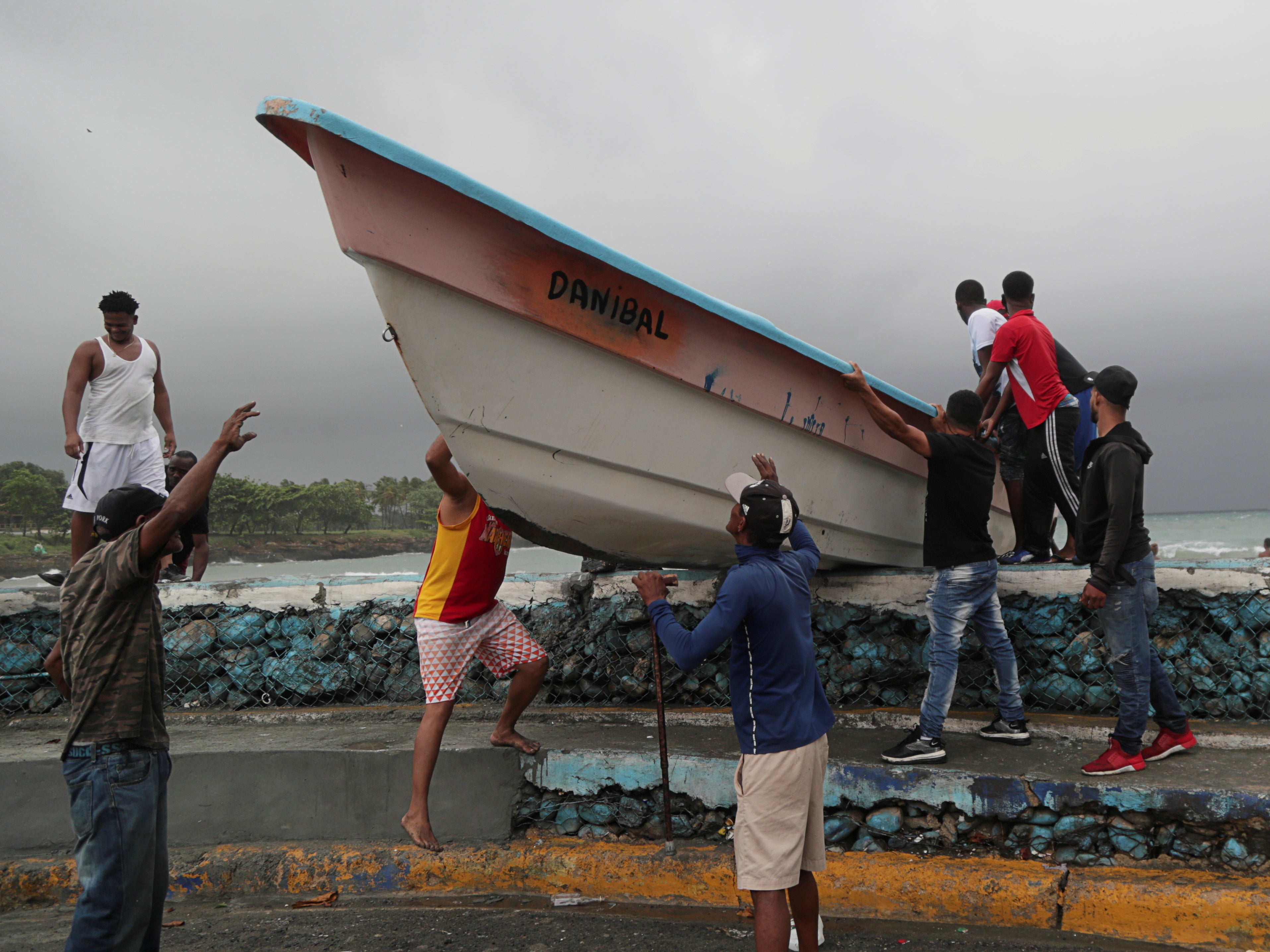 Se espera que la tormenta tropical “Fred” toque tierra en Florida el lunes por la noche