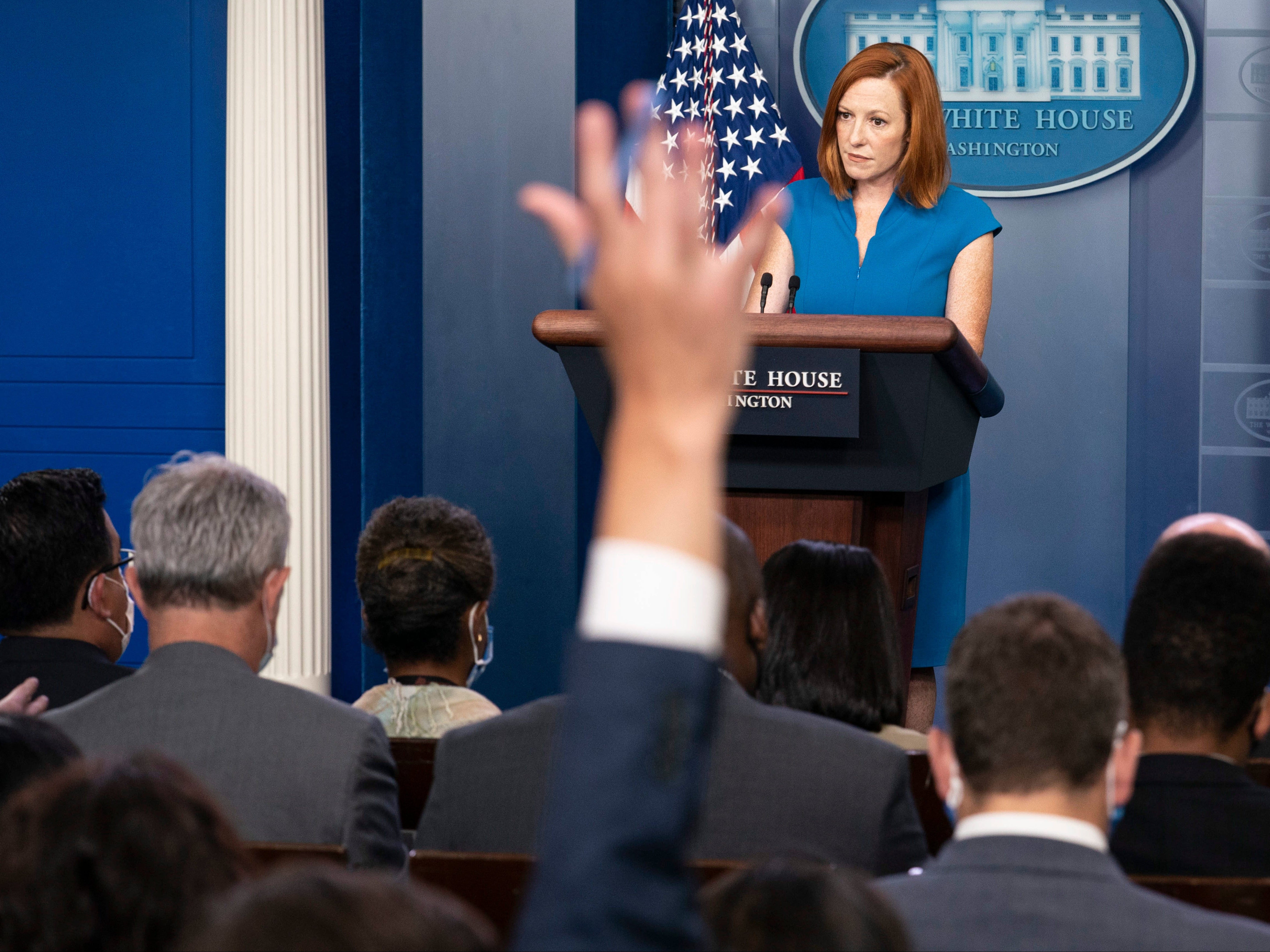 Jen Psaki se va de vacaciones cuando los talibanes recuperan el poder en Afganistán
