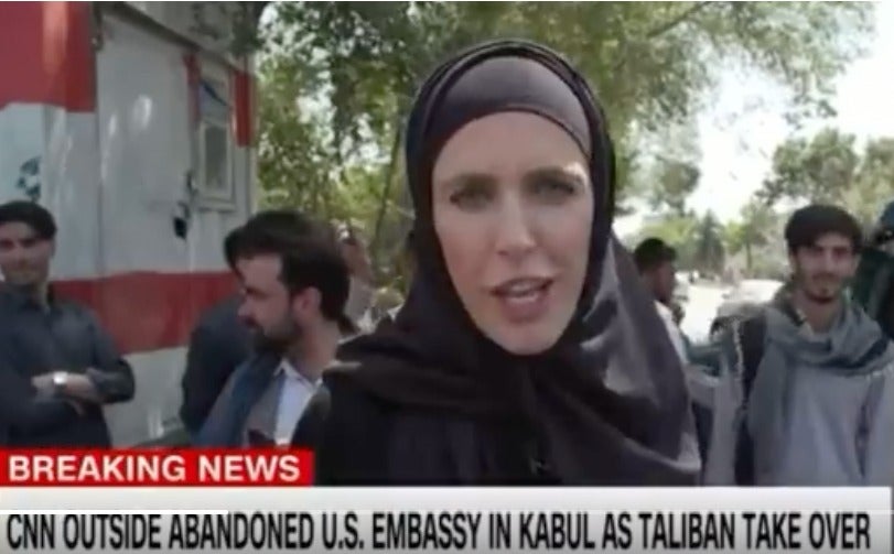 CNN responde a Ted Cruz tras llamar a reportera “animadora talibán” por un informe sobre Afganistán