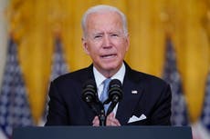 Joe Biden culpa a Trump y a funcionarios de Afganistán por ascenso de talibanes