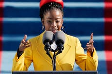 Amanda Gorman y otras figuras culturales piden a Biden que apoye a las mujeres afganas