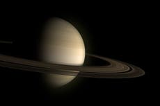 Nuevas imágenes de Saturno capturan su atmósfera y anillos como nunca