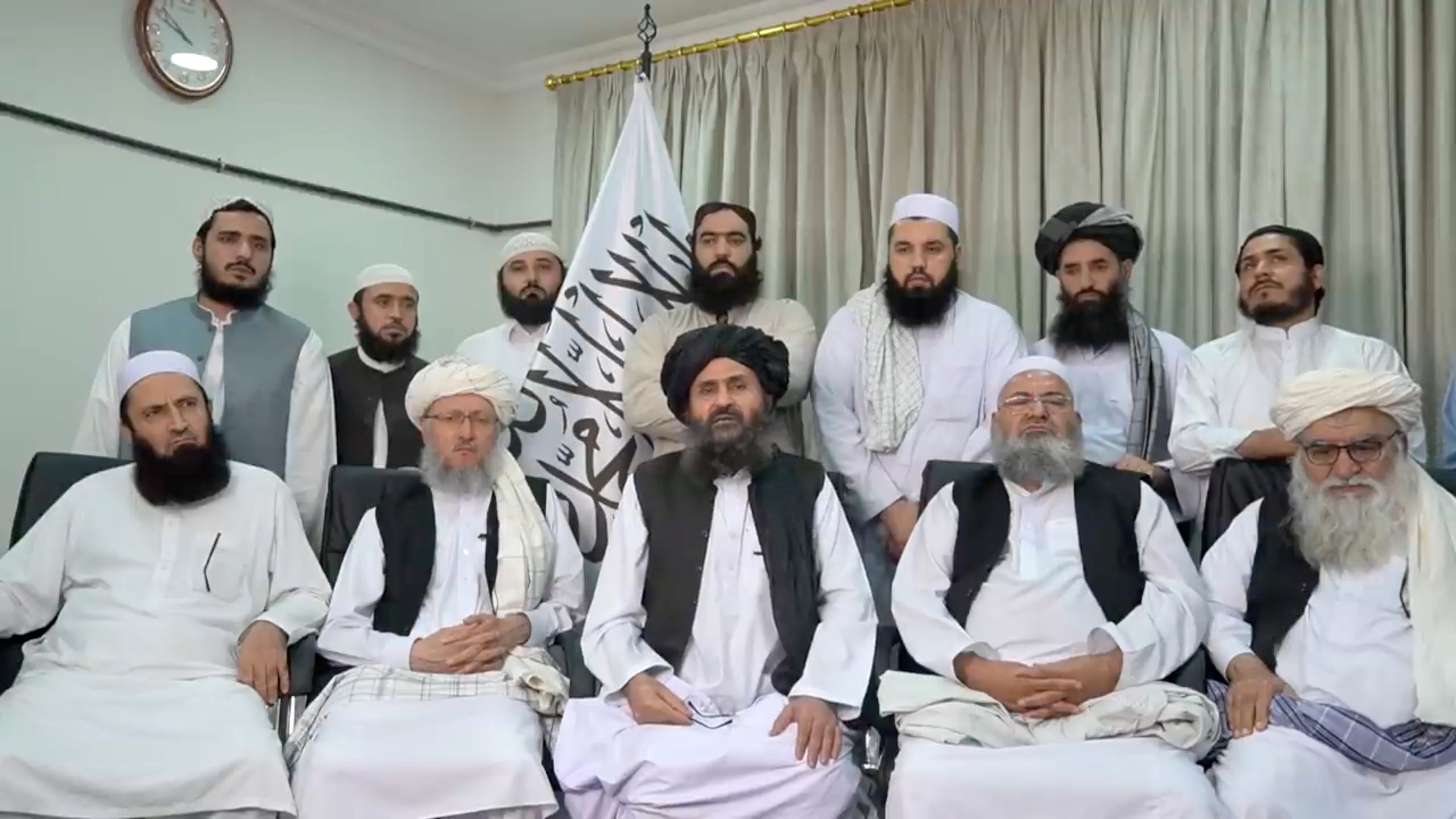 Altos funcionarios talibanes de antaño 7formarían parte de este nuevo gobierno.