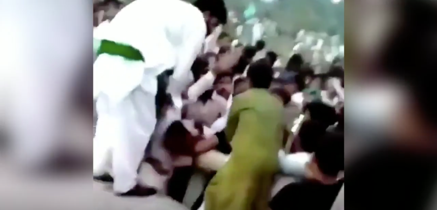 “Cientos de hombres” investigados por agresión sexual hacia una mujer en un parque de Pakistán