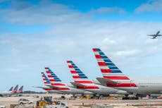 American Airlines extiende la prohibición del alcohol en cabina principal hasta 2022