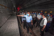 China promete castigo por errores durante inundaciones