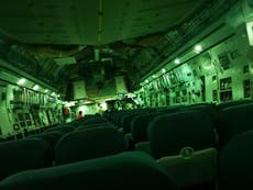 Afganistán: Aviones de rescate parten de Kabul con cientos de asientos vacíos
