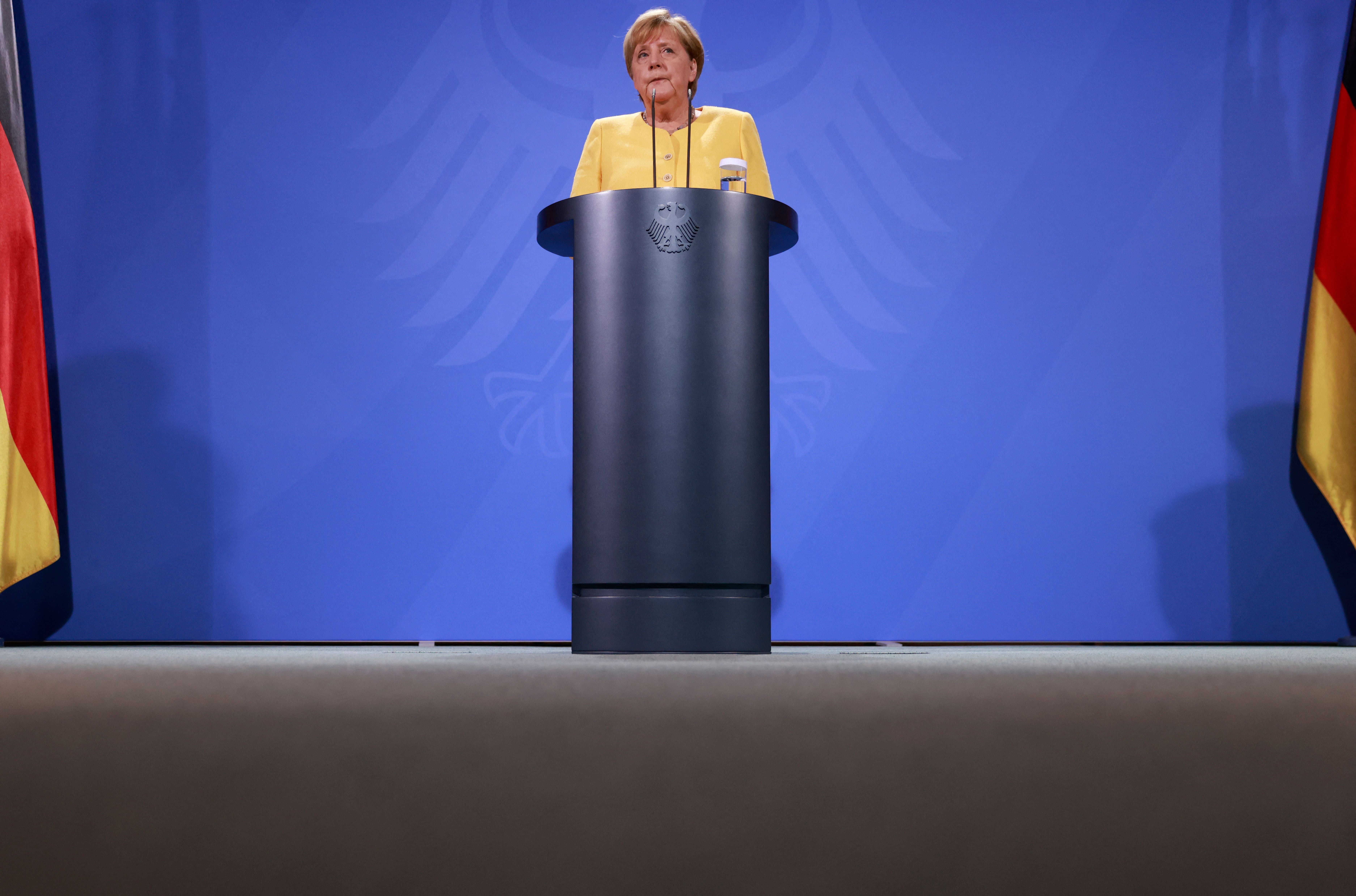 Alemania se prepara para despedirse de 'Mutti' mientras Angela Merkel mira su salida política