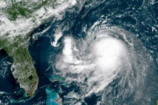 Tormenta tropical amenaza costa oriental de EEUU