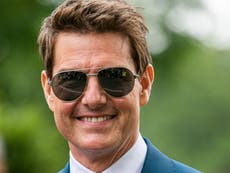 Tom Cruise aterriza helicóptero en el jardín de una familia británica porque “iba tarde” a una reunión