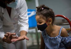 Cuba avanza en prueba de vacuna en niños en medio de rebrote