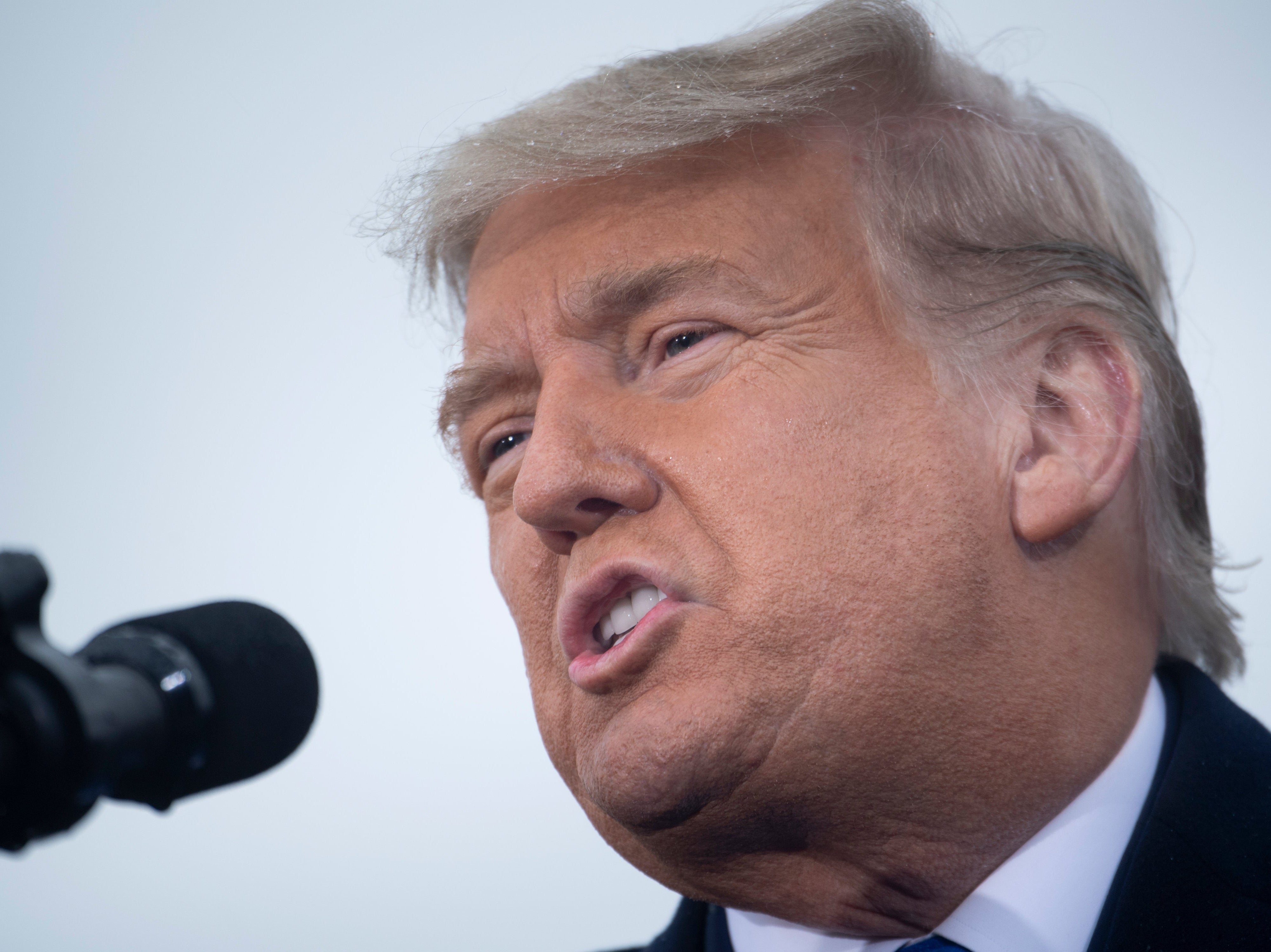 Alto general militar tomó medidas secretas para evitar que Trump usara armas nucleares, asegura nuevo libro