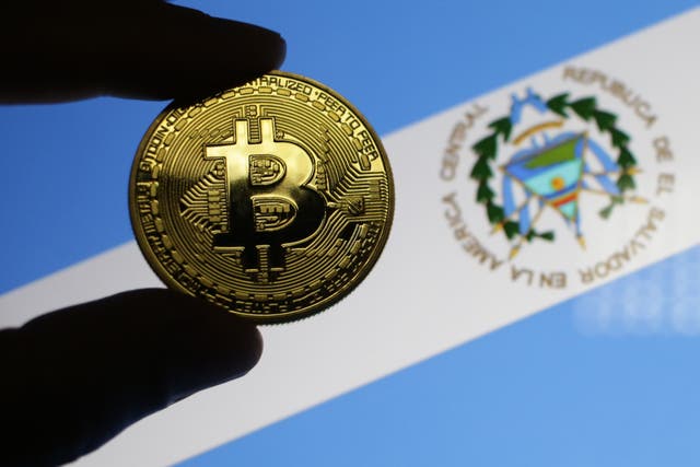 <p>El 7 de septiembre dará inicio el uso oficial de Bitcoin como moneda en curso en El Salvador </p>