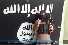 Afganistán: Isis se atribuye la responsabilidad de ataque al aeropuerto de Kabul en el que murieron al menos 22 personas