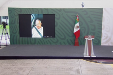 AMLO da Mañanera desde su auto tras bloqueo de profesores: “El presidente no puede ser rehén de nadie”