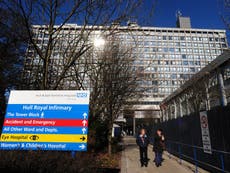 “COVID no irá a ninguna parte, pronto”: jefe del hospital lanza una franca advertencia al personal