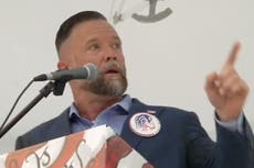 Candidato republicano de Pensilvania quiere que le ayuden a eliminar las juntas escolares por medidas COVID