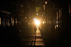 Ordenan toque de queda nocturno en Nueva Orleans