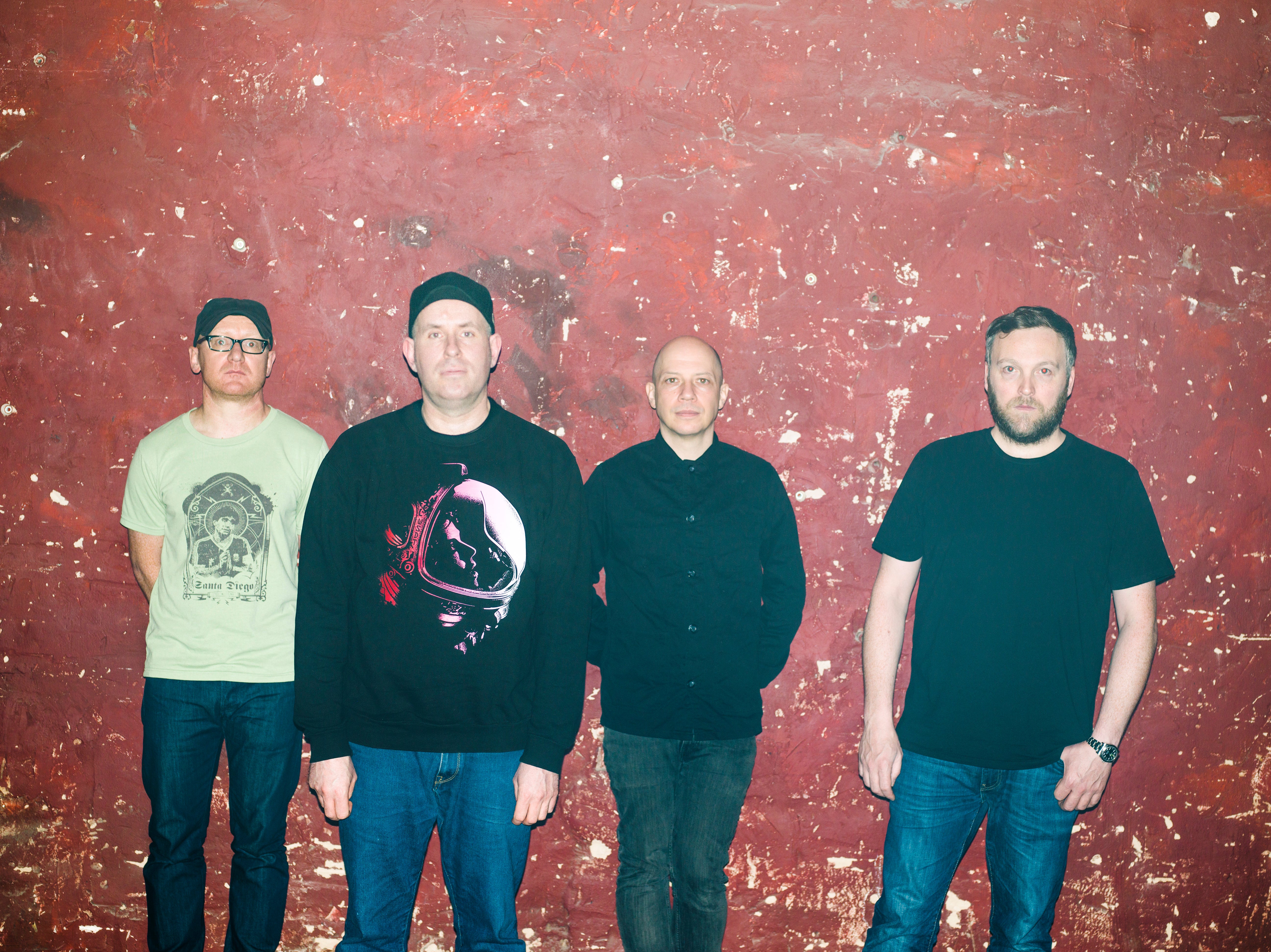 Mogwai: “Me sorprende que alguien le haga caso a Eric Clapton. Es un completo payaso”