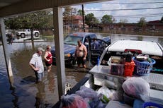 A su paso, huracán Ida deja a indigentes aún más vulnerables