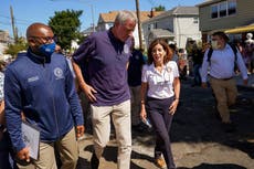 Gobernadora de Nueva York culpa a crisis climática de las inundaciones mortales de Ida, advierte que será una amenaza regular