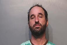 Vuelve a cárcel acusado de irrupción al Capitolio de EEUU