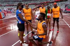 Velocista acepta propuesta de matrimonio sorpresa de su guía de carrera en Juegos Paralímpicos
