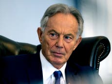 Tony Blair sugiere que líderes occidentales fueron ingenuos en intervención de Afganistán