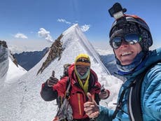 Hallan el cuerpo de un alpinista estadounidense ‘sentado’ en la cima de una montaña en Bolivia