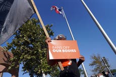 Departamento de Justicia demanda a Texas por ley de aborto