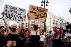 Aumentan ataques de grupos radicales a personas LGBTQI+ en España, advierte ministro del país