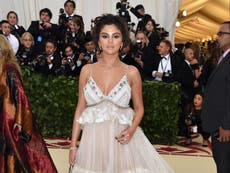 Selena Gomez reflexiona sobre el “divertido” percance en la Met Gala 2018: “[Estaba] completamente naranja”