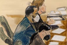 Testigo acusa a R. Kelly encerrarla antes de abuso sexual