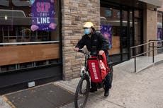 Grubhub, Uber Eats y DoorDash demandan a la ciudad de Nueva York por los límites en las tarifas 