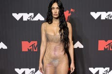 Megan Fox: Internet no puede dejar de hablar sobre su look en la alfombra roja de los VMA