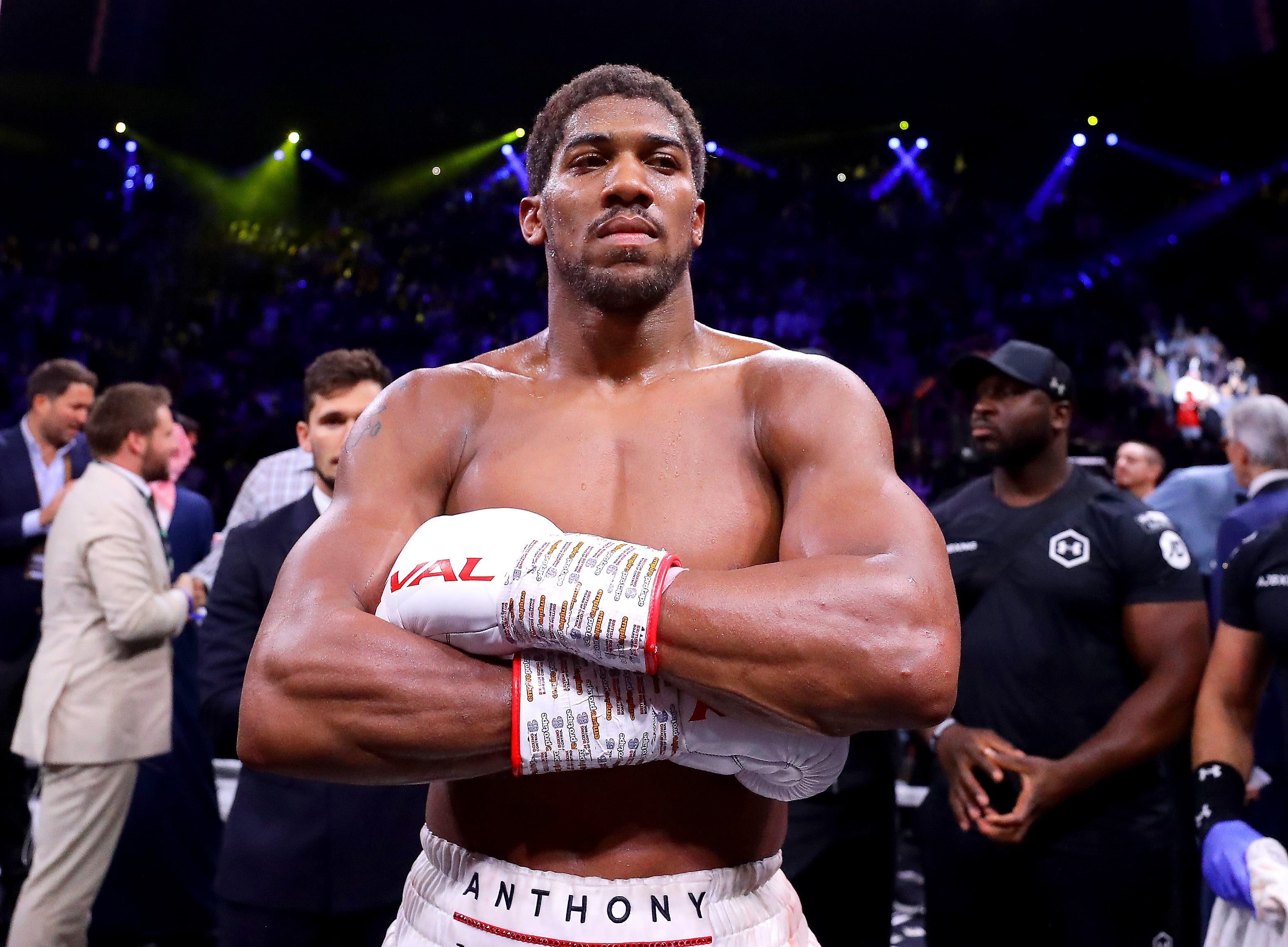 Anthony Joshua “le dio con todo” a Tyson Fury en pelea de entrenamiento en 2010