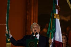 Independencia México: lo prehispánico llena un Zócalo vacío